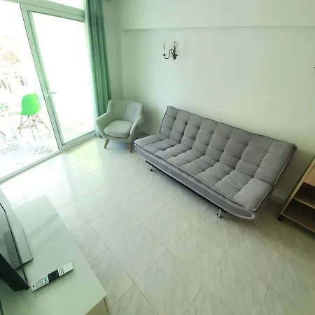 Apartment Near The Sea For 4 People Salou