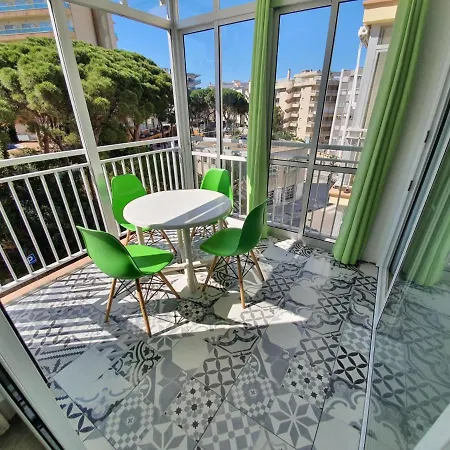 Near The Sea For 4 People Salou